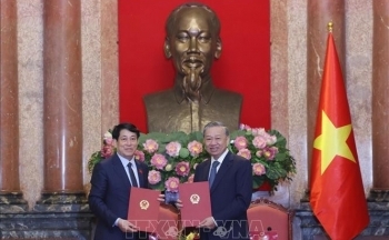 Lễ bàn giao công tác giữa Tổng Bí thư Tô Lâm và Chủ tịch nước Lương Cường