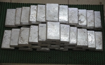 Giá bạc hôm nay 23/10/2024: Bạc 'tăng nóng' không kém giá vàng