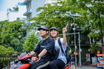 Tân sinh viên và những cú sốc đầu đời: Từ kẹt xe, cháy túi đến stress với cách học mới