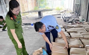Hà Nội: Siết chặt an toàn vệ sinh thực phẩm, thu giữ hàng nghìn sản phẩm không rõ nguồn gốc