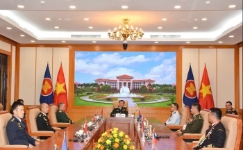 Thắt chặt hợp tác quốc phòng: Đại tướng Nguyễn Tân Cương gặp gỡ các Trưởng đoàn ASEAN tham dự AMICLC-1