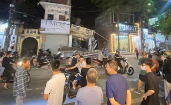 Hà Nội: Hàng xóm đào móng, nhà 3 tầng đổ sập, thêm nhà khác lún nghiêng