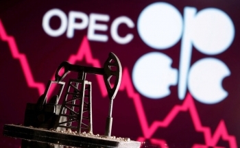 OPEC+ thắt chặt nguồn cung: Thị trường dầu mỏ đứng trước nguy cơ biến động mạnh