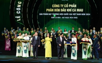 Phân bón Cà Mau lần thứ 6 liên tiếp nhận giải thưởng Thương hiệu Quốc gia