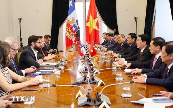 Chủ tịch nước Lương Cường hội đàm với Tổng thống Chile Gabriel Boric Font