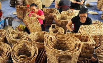 Xuất khẩu hàng thủ công mỹ nghệ: Lời giải nào cho 'bài toán' nguyên liệu?