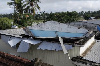 Quảng Ngãi: Gió lốc làm tốc mái hàng chục ngôi nhà ở thị xã Đức Phổ