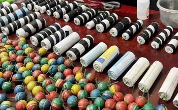 Hiểm họa từ trào lưu dạy chế pháo, mua bán pháo tự chế trên mạng
