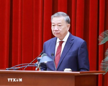 Tinh gọn bộ máy trong kỷ nguyên vươn mình: Thấy gì từ những cuộc cắt giảm lịch sử?