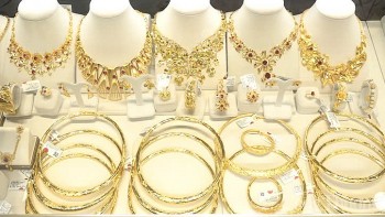 Giá vàng hôm nay 02/06/2025: Neo ở ngưỡng cao