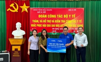 FPT Long Châu hỗ trợ 10 tấn thuốc tới bà con vùng lũ