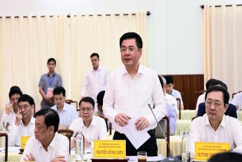 Bộ trưởng Nguyễn Hồng Diên báo cáo Tổng Bí thư, giải đáp ý kiến của Ninh Thuận về điện hạt nhân