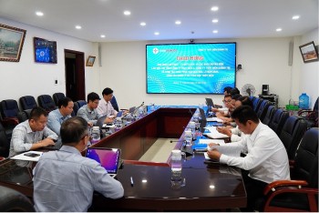 Thành viên HĐTV EVN Đinh Thế Phúc làm việc với Công ty Thủy điện Quảng Trị