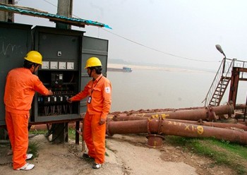 Sẵn sàng cấp điện, nước cho 2 đợt lấy nước vụ Đông Xuân 2024-2025