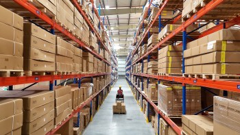 Đảm bảo hậu mãi và hạ tầng dịch vụ - chiến lược tiếp cận khách hàng của các hãng xe