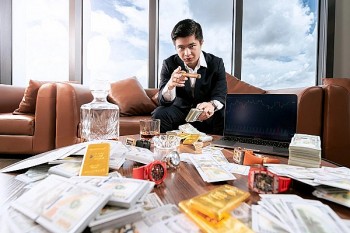 TikToker Mr Pips “lùa gà” bằng công cụ gì?