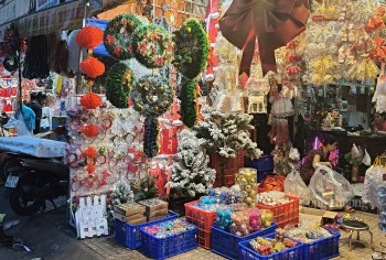 Lễ hội mua sắm thu hút 120 gian hàng với trên 1.000 dòng sản phẩm