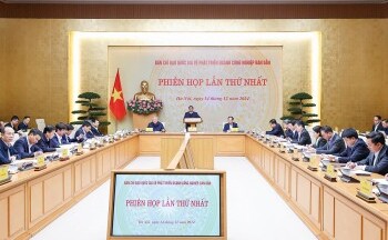 Thủ tướng: Công nghiệp bán dẫn phải là đột phá trong phát triển kinh tế