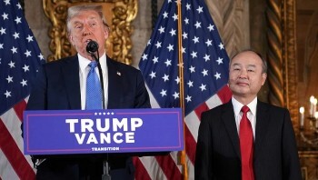 'Cái bắt tay' trị giá 100 tỷ USD giữa ông Donald Trump và tỷ phú Nhật Bản