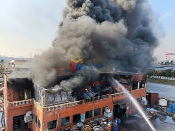 Quảng Ninh: Cháy lớn trong Khu công nghiệp Cái Lân