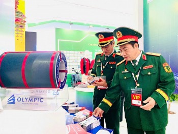 Bộ Công Thương giới thiệu sản phẩm đạt Thương hiệu Quốc gia tại Triển lãm Quốc phòng