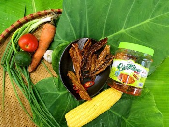 Cá khoai rim Đầm Sen 'chiếm sóng' thị trường trong nước nhờ thương mại điện tử