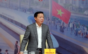 Phó Thủ tướng: Không 'đẽo cày giữa đường' khi làm đường sắt cao tốc Bắc - Nam