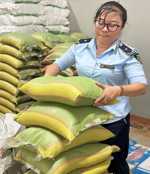 Quyết liệt đấu tranh 'chặn' hành vi vi phạm trong lĩnh vực thương mại