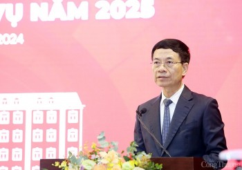 Bộ trưởng Nguyễn Mạnh Hùng thông tin về hợp nhất 2 Bộ