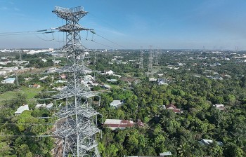Đóng điện đường dây 220kV đấu nối TBA 500kV Long Thành