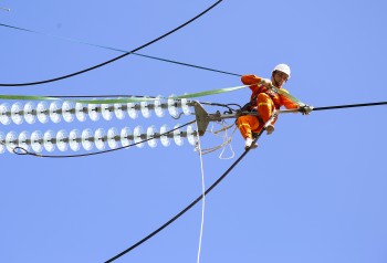 EVN: Điện thương phẩm tăng 9,24%, doanh thu tăng 13,7%