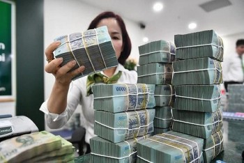 Lãi suất huy động lao dốc, giảm 7 lần trong 1 tháng