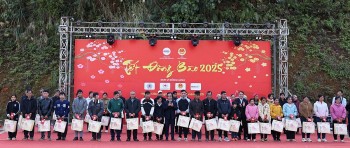 Tết sớm đến với đồng bào vùng cao huyện Nguyên Bình