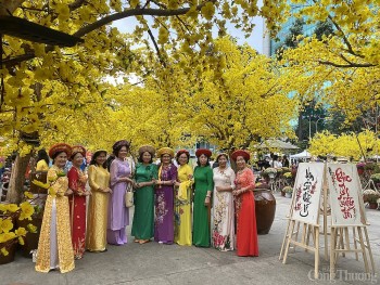 Không khí Xuân ngập tràn tại Lễ hội Tết Việt 2025