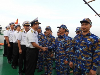 Hải đoàn 129 thăm, chúc Tết quân và dân ở Trường Sa