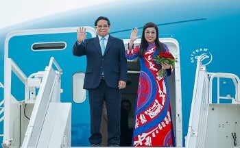 Thủ tướng Phạm Minh Chính bắt đầu thăm chính thức Cộng hòa Czech
