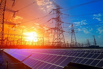 Xu hướng thị trường năng lượng mặt trời thế giới 2025