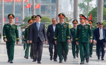 Chủ tịch nước Lương Cường thăm, chúc Tết Binh chủng Đặc công