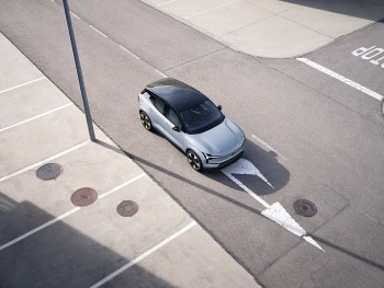 Lí do Volvo điều chỉnh tên nhiều ô tô điện khí hóa