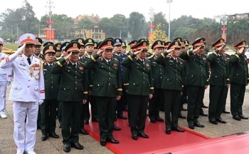 Bộ Quốc phòng dâng hoa, viếng Lăng Chủ tịch Hồ Chí Minh