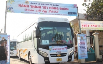 Đà Nẵng: Về quê đón Tết sum vầy trên chuyến xe công đoàn
