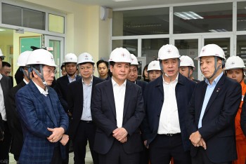 Bộ trưởng Nguyễn Hồng Diên kiểm tra công tác cấp điện Tết Ất Tỵ 2025