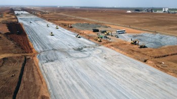 Thi công xuyên Tết trên công trường sân bay Long Thành