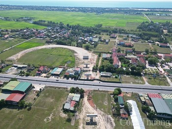 Miền Trung: Kết nối giao thông từ cửa khẩu đến cảng biển