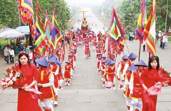 Lịch nghỉ lễ Giỗ Tổ Hùng Vương và dịp 30/4 - 1/5/2025