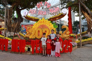 Những ngày đầu xuân mới trên phố biển Nha Trang