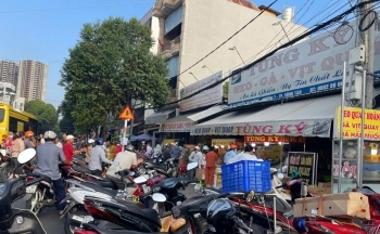Vũng Tàu: Heo quay, cá lóc ‘cháy hàng’ ngày vía Thần Tài