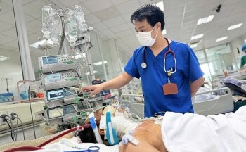 Ai dễ chuyển nặng khi mắc bệnh cúm?