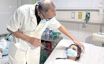 Mù mắt sau khi tiêm filler tại nhà