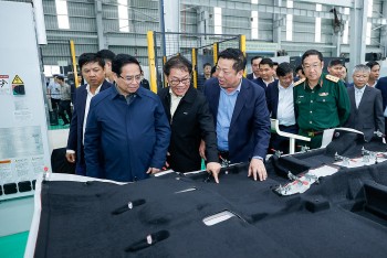 Thủ tướng đề nghị THACO đẩy mạnh chuyển đổi xanh, chuyển đổi số